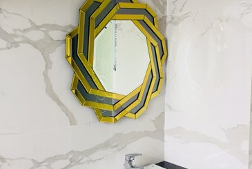 Gương thiết bị vệ sinh phòng Quảng Ninh của bỉ cao cấp