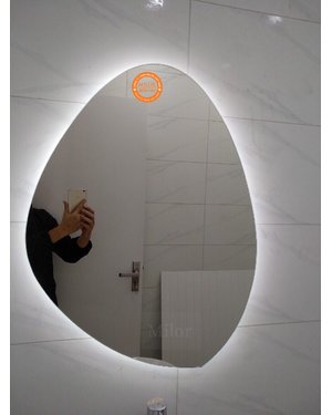 Gương đèn led trang điểm độc đáo