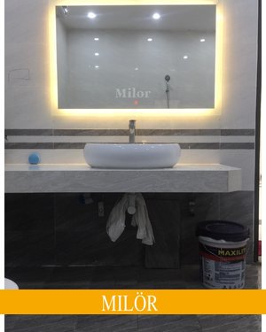 Gương hình chữ nhật Milor treo ngang phòng tắm