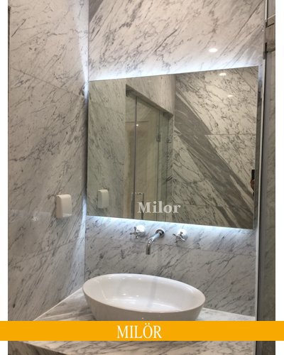 Gương đèn led trắng hình chữ nhật phòng tắm Nam Định
