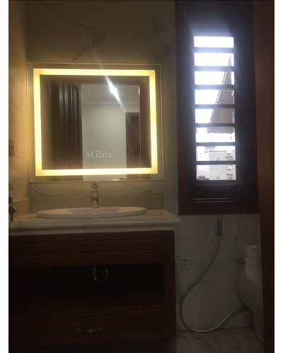 Gương treo phòng tắm Vuông led vàng Milor