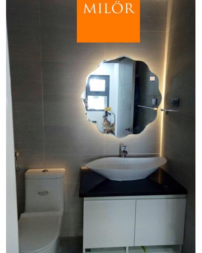 Gương treo phòng tắm đèn Milor led 543c