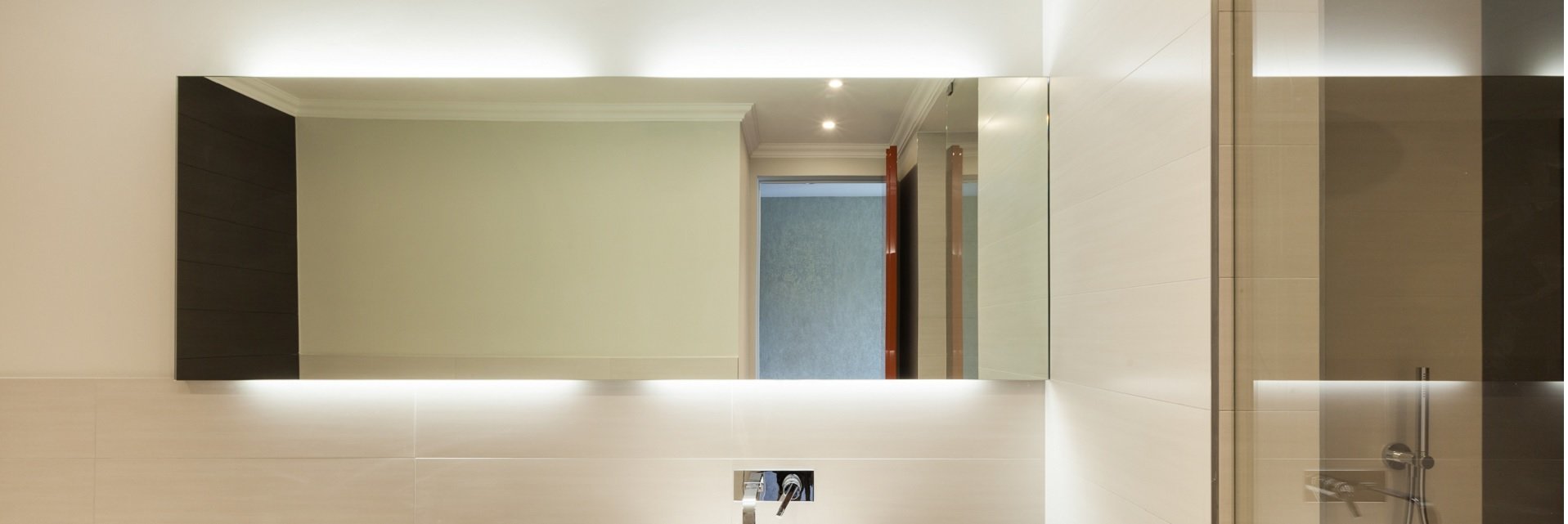 Gương phòng tắm đèn led Milor